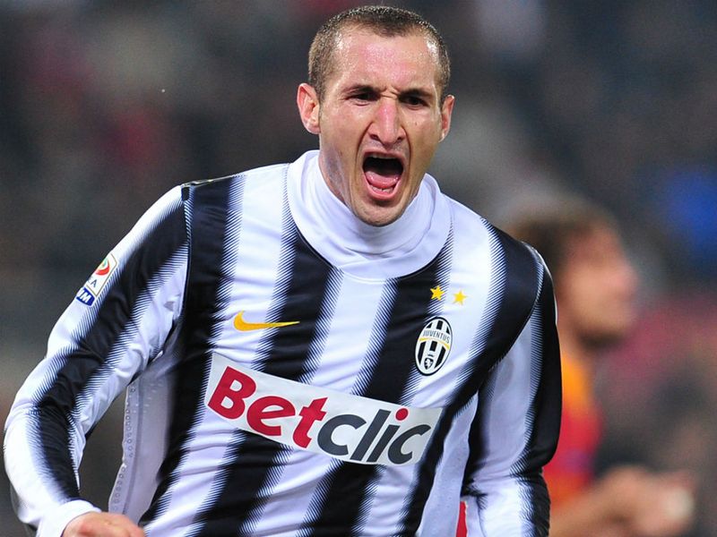 Top 5 Cầu Thủ Bóng Đá Có Chỉ Số IQ Cao Nhất 4 Giorgio Chiellini – Trung vệ tiến sĩ, đọc trận đấu đỉnh cao