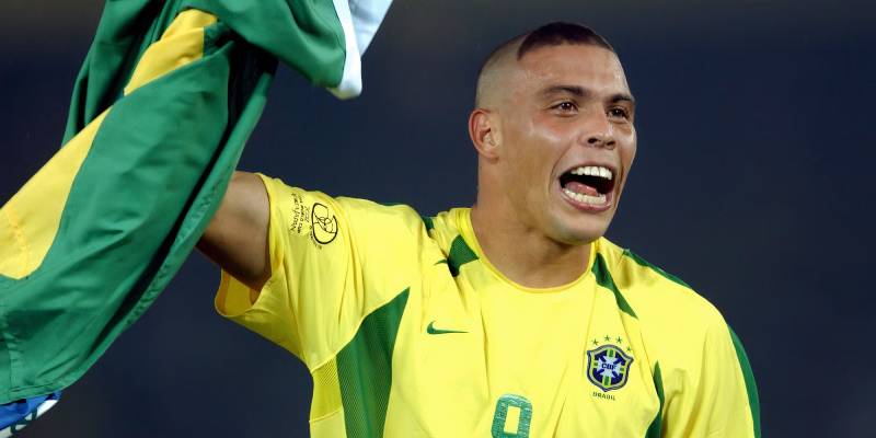 Top 10 Cầu Thủ Bóng Đá Nổi Tiếng Với Biệt Danh Độc Nhất 2 “Người ngoài hành tinh” – Ronaldo Nazário